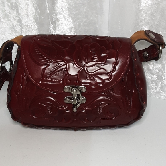 Patricia Nash Micaela Cross Body Tooled Rose Design Bag N.W.O.T - Picture 2 of 15